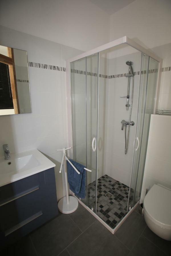 Gite Montgolfiere 6 Personnes Chatellerault Exterior photo